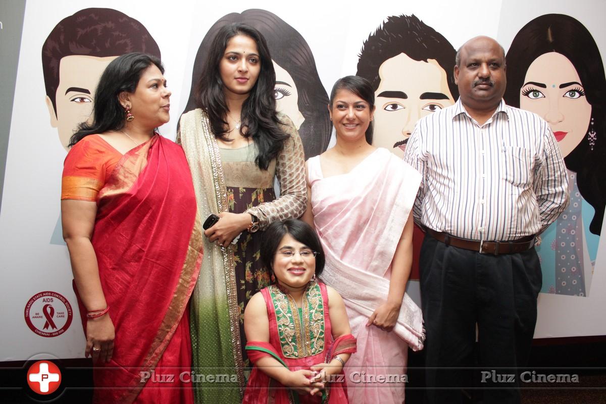 Anushka Shetty at TeachAids Press Meet Stills | Picture 652064